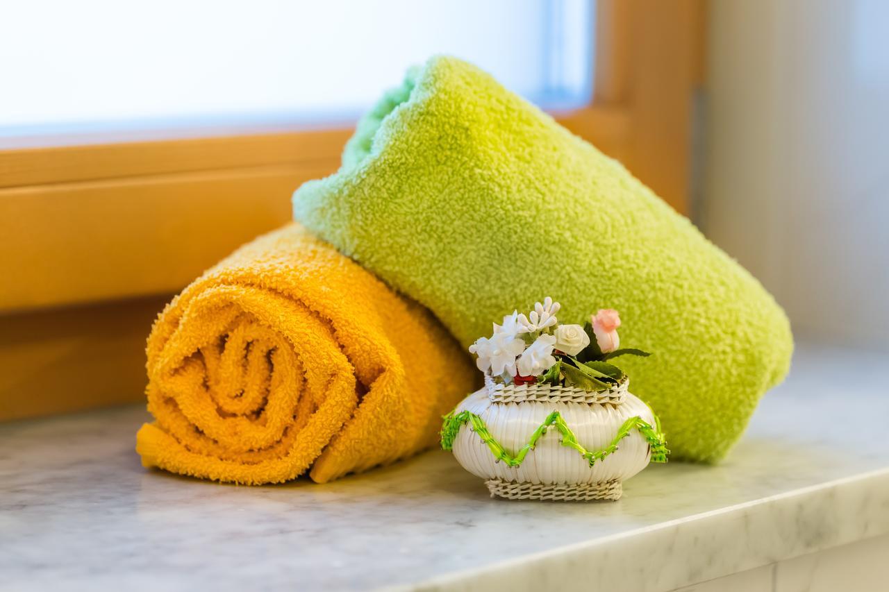 Hotel Restaurant Rosmarie フェルダーズ エクステリア 写真